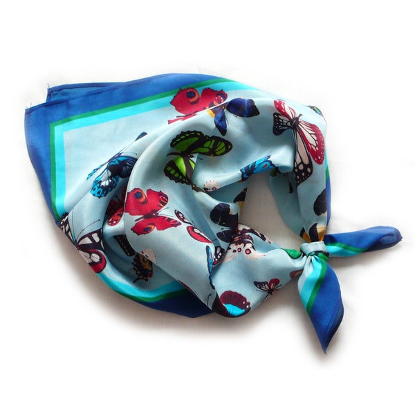 Foulard carré crêpe en 100% Soie. 52CMx52CM. Style Motif (papillon, Nymphéa, Tableau) .