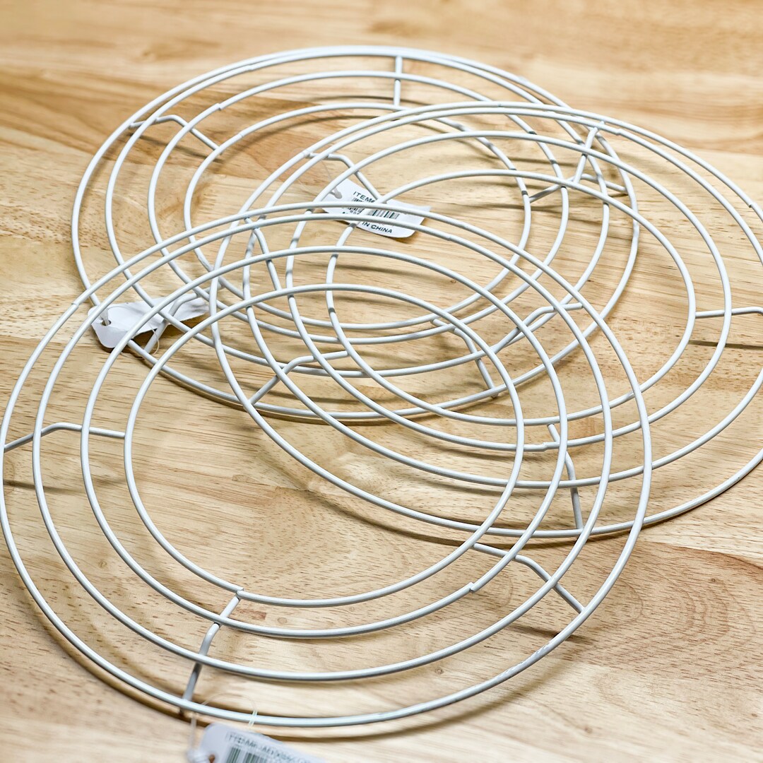 10 Inch Arched Wire Wreath Frame White Metal Wreath Frame Etsy