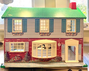 tin dollhouse 1960s