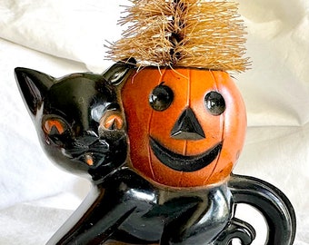 Rosbro Walking Witches & Cat Holding A Jack-o-lantern Candy Holder