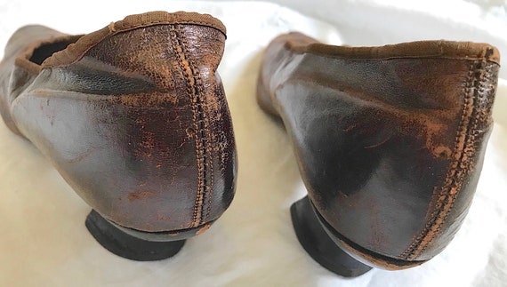 Wonderful Antique Pair Of Women's Leather Shoes - image 6