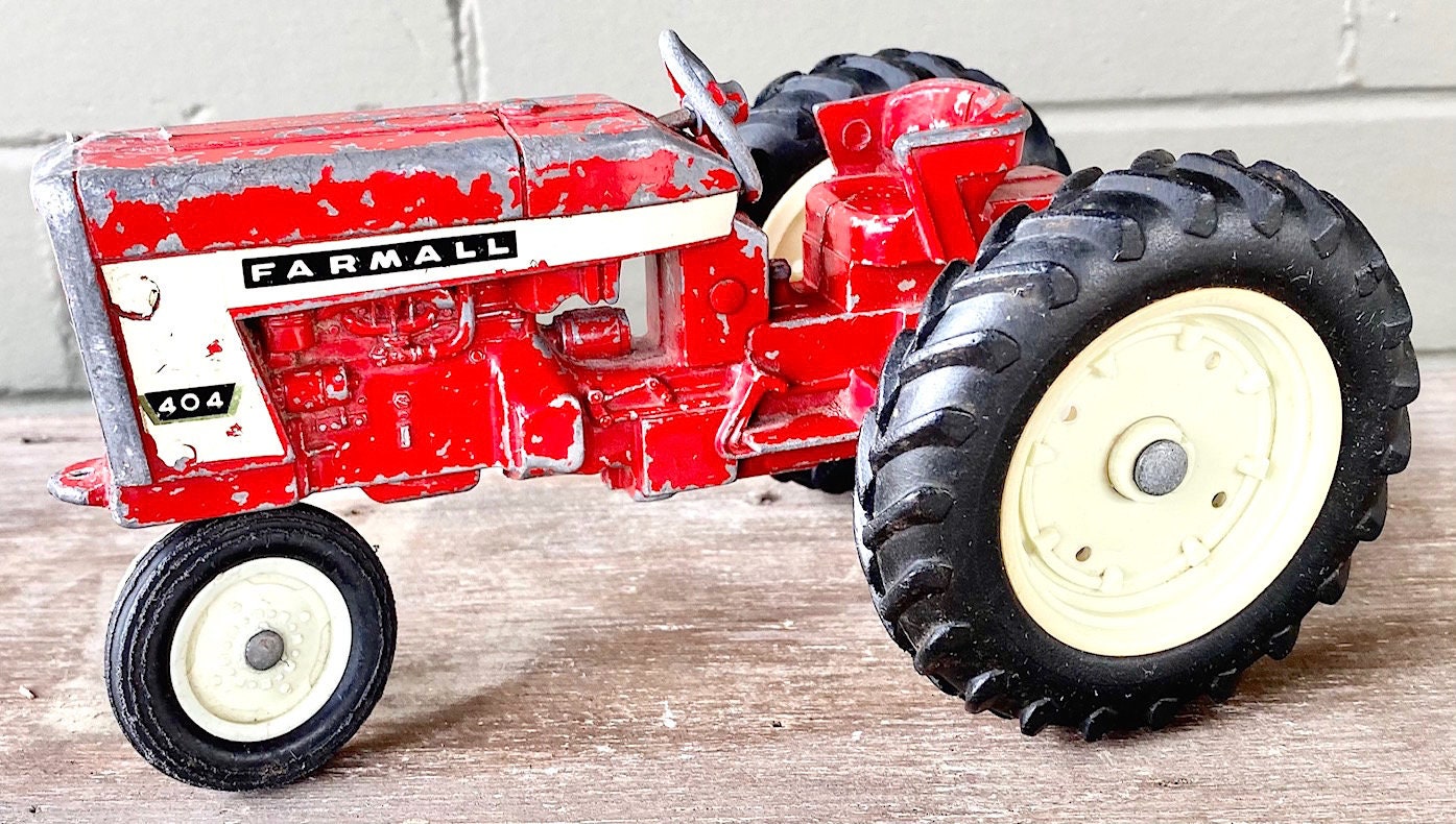 Farmall Toy Tractors for sale Only 4 left at 60