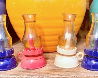 Petites salières et poivrières à huile en plastique dur en forme de lampe - Chaque lot est vendu individuellement