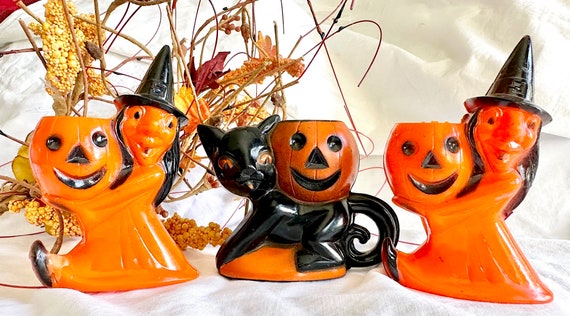 Rosbro Walking Witches & Cat Holding A Jack-o-lantern Candy Holder