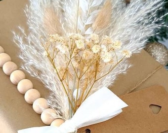 Pampas Grass Gift Topper | Dried Flower Cake Decoration (12cm)