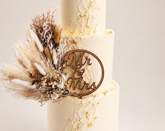 Mr & Mrs Pampas Cake Topper, Dried Flower Wedding Cake