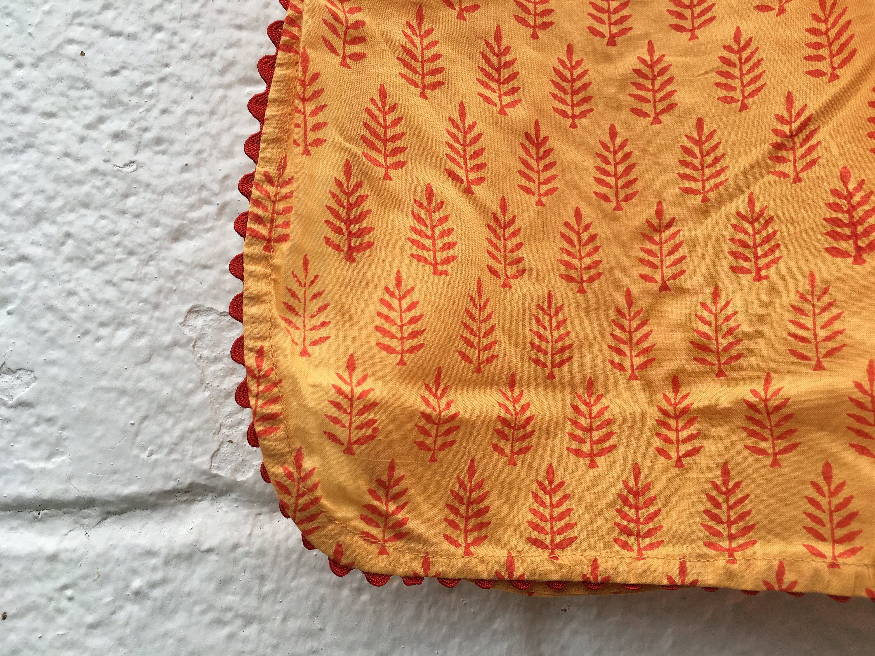 OneOone Tessuto In Seta E Cotone Batik, Vendita Al Metro, Larghezza 107cm, Per Abbigliamento E Arredamento, Stampa Unica - 3