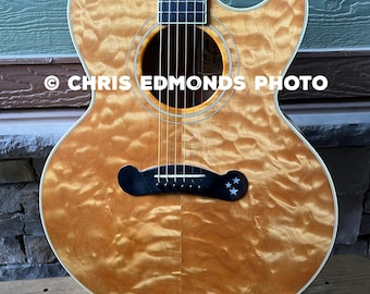 Gibson 100th Jubiläum Starburst Gitarrenfoto | Figured Maple Akkustik-E-Gitarre (Digital Download)