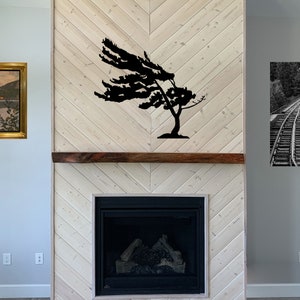 Arte de pared de metal con pino azotado por el viento, silueta de árbol rústico, decoración natural de acero, colgante de pared para cabaña o casa de campo, letrero forestal para exteriores