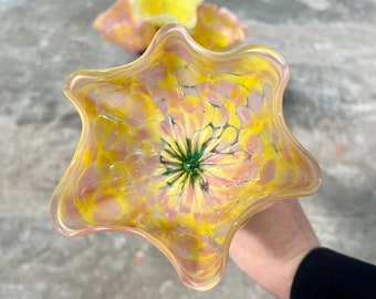 Individual Glass Flowers - Yellow/Pink Mix