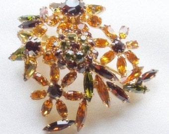 SHERMAN Brooch Signed Topaz, Amber, Olivine Swarovski Rhinestones Domed Floral Design Gorgeous Colors Midcentury Vintage COLLECTIBLE JEWELRY