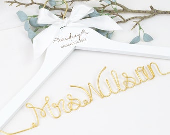 Personalized Hanger with Wire Name and Bow, Bridal Shower Gift for Bride, Personalized Bridal Hanger, Mrs Hanger, Bride Hanger, Wedding Gift