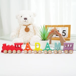 Trenzinho de letras para bebês personalizado, brinquedo de blocos de madeira | Presentes personalizados para bebês para meninos | Presentes de 2º aniversário para meninas | Trens personalizados para crianças