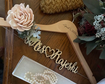 Unique Bridesmaid Gift, Personalized Wedding Hangers, White Wooden Hangers, Last Name Hangers, Boho Wedding Gift, Wedding Day Accessories