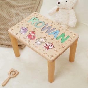 Taburete de madera personalizado con forma de rompecabezas y nombre: regalo educativo para niños pequeños, banco con alfabeto personalizado para niños