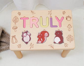 Personalisierter Hocker für Kinder mit Namenspuzzle, Kleinkindhocker aus Holz, individuelle Kindermöbel, Kleinkindturm, Kleinkindtisch, Geschenke für Kinder