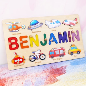 Weihnachtsgeschenk für Babys, Geburtstagsgeschenk für Baby Jungen, Namenspuzzle aus Holz mit Fahrzeugen, personalisiertes Holzgedächtnisspielzeug, Geschenk für Neffe