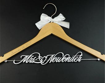 Unique Wedding Gift for Couple, Personalized Wedding Hanger, Bridal Hanger, Custom Hanger Bachelorette, Maid of Honor Gift, Judge Gift MG009