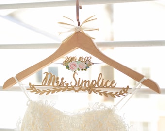 Personalized Wedding Hanger, Bridal Dress Hanger, Wedding Bridal Shower Gift for Bride Bridesmaid, Custom Mrs Hanger with Date above Flowers