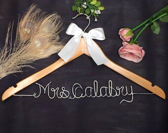 Wedding Hanger Personalized, Personalized Wedding Hanger, Bridal Hanger, Vintage Wedding Hanger, Gift for Bridal Party, Wedding Gift