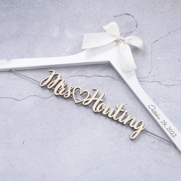 Personalized Wedding Hanger with Date, Bridal Hanger Glitter Gold Wood Name, Bridal Shower Gift, Custom Bride Hanger Gift for Bride MG004