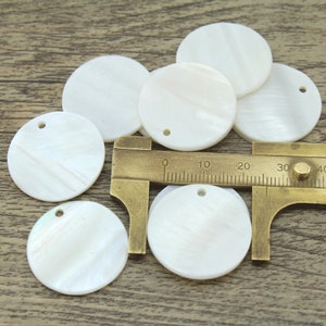 10pcs Natural White Mother of Pearl Shell 25mm,Round Coin Shell Charms,Loose Shell Pendants for Making Jewelry,Wholesale Charms,DIY-NR502