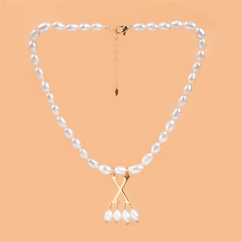 Anne Boleyn Halskette, benutzerdefinierte Halskette Schmuck Gold Initial Pendent Perlenkette, Geschenke für sie personalisieren Bild 6