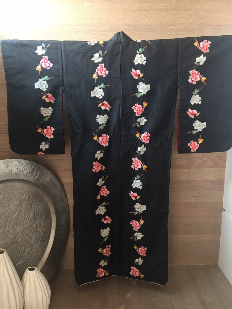 VTG VINTAGE Japanese Kimono Black Pink Floral Raw Silk Hand Dyed and Sewn