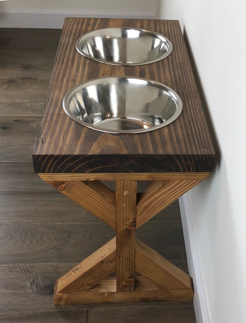 Medium Farmhouse Dog Bowl Stand
