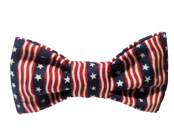 Patriotic Dog Bow Tie - July 4th dog bowtie - Red white and blue dog bow - Stars and stripes dog bowtie