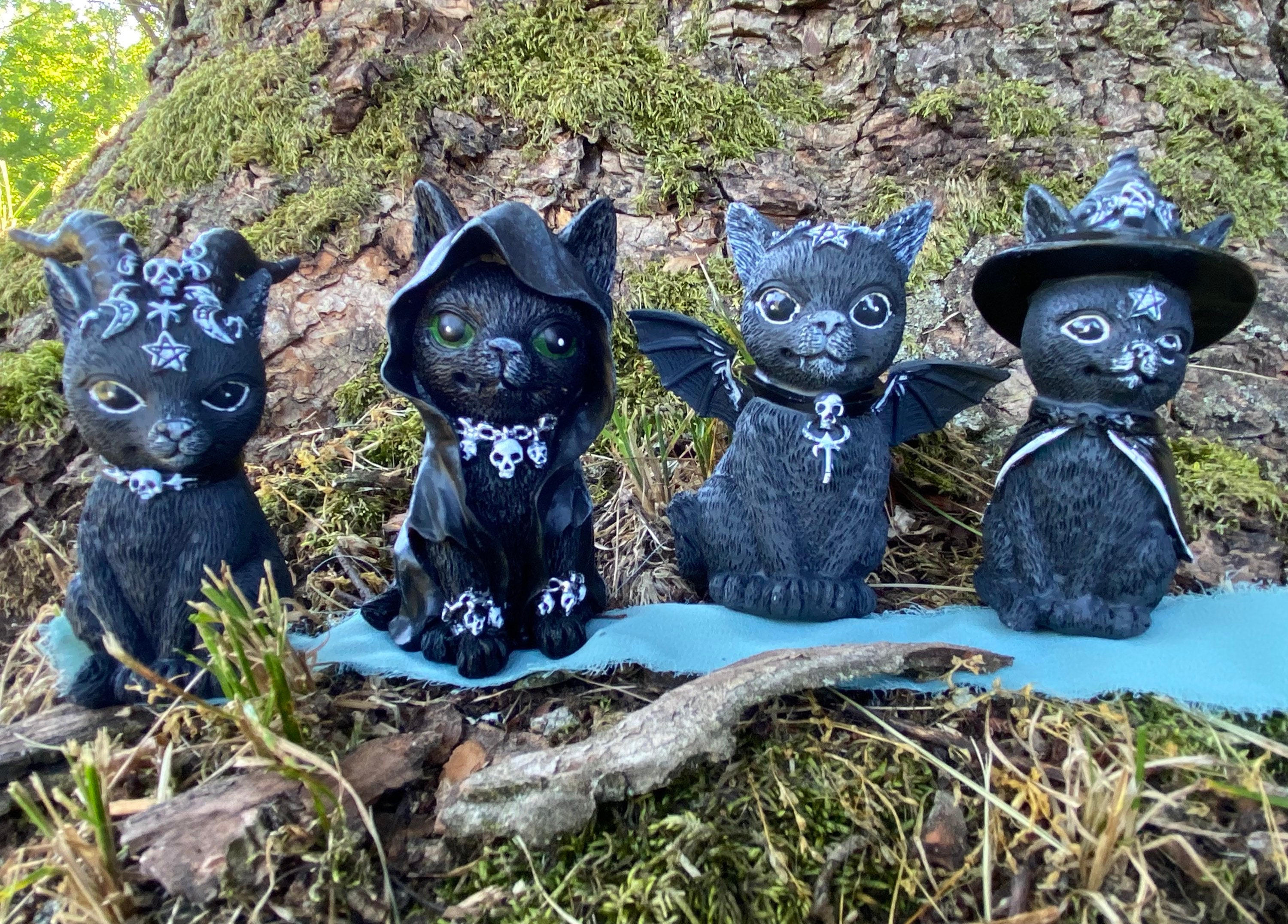 Witch Cat Statue 