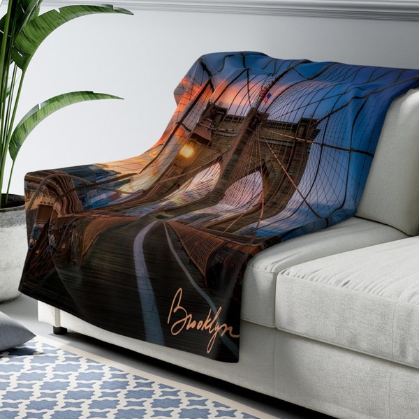 BROOKLYN Bridge Sherpa Fleece Blanket | Cozy Plush of 5 Boroughs Throw | Gift for Proud New Yorker | Beautiful NYC Brooklyn Bridge Bedding