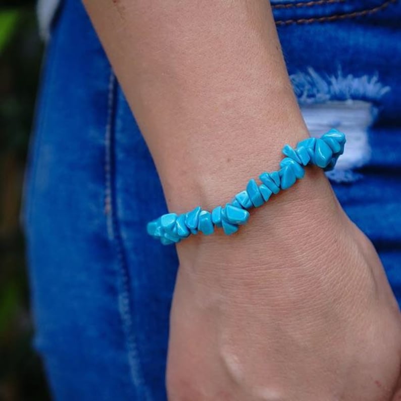 Crystal Chip Bracelet Turquenite Blue Howlite