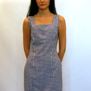 vestido de cuadros estilo retro