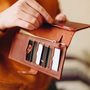 Christmas gift | Leather wallet | Women leather wallet | Custom women bifold wallet | Woman wallet | 3rd anniversary gift | Gift for her