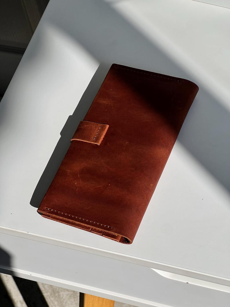 Cartera de piel para mujer, Cartera fina, Cartera plegable para mujer, Cartera grabada, Cartera personalizada, Cartera para tarjetas, Cartera para mujer, Regalo de tercer aniversario imagen 6