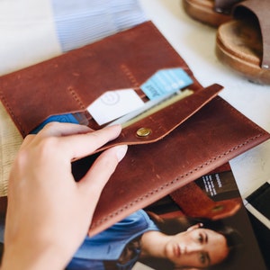 Minimalist wallet women | Leather wallet women | Leather card wallet | Custom wallet | Slim wallet | Womens wallet | Mothers Day Gift Idea imagen 1