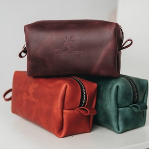 Leather dopp kit Leather Toiletry Bag Cosmetic Toiletry Storage Shaving Kit cosmetic travel case Leather shaving kit Men Dopp Kit Groomsmen