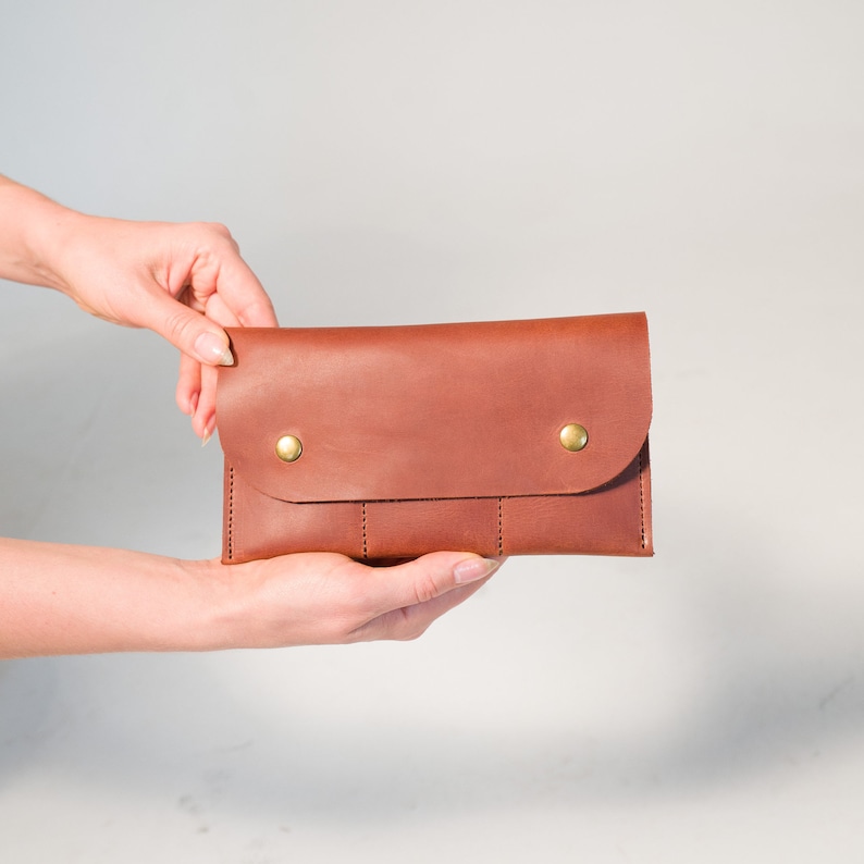 Cartera de cuero marrón, Cartera marrón hecha a mano, Cartera de cuero, Cartera de cuero para hombre, Cartera de cuero para mujer, Cartera de cuero hecha a mano, Clutch de cuero imagen 1