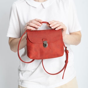 Sac à bandoulière en cuir fait main, sac de ville pour femme, joli sac à main en cuir, sac à main en cuir pour fille, mini sac à main en cuir, sac hipster en cuir, cadeau femme