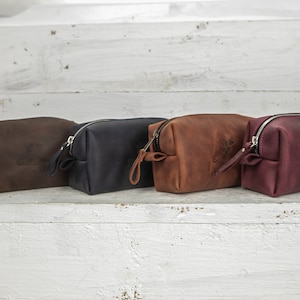 Leather dopp kit Leather Toiletry Bag Cosmetic Toiletry Storage Shaving Kit cosmetic travel case Leather shaving kit Men Dopp Kit Groomsmen
