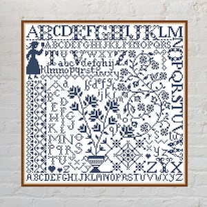 Korsstygnsmönster i PDF-format med alfabetsprov | Quaker Nature-serien | Antik monokrom broderi | Blomvas, kolonial kvinna, Xstitch-diagram