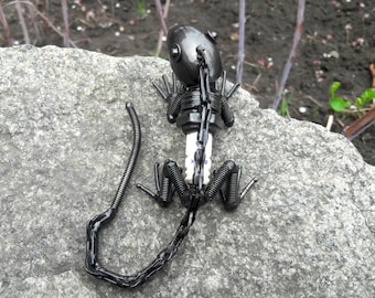 Metal sculpture reptile. Amphibian creature figurine Welded lizard. Welded lacertian. Metal reptile Steampunk. Recycled metal sculpture.