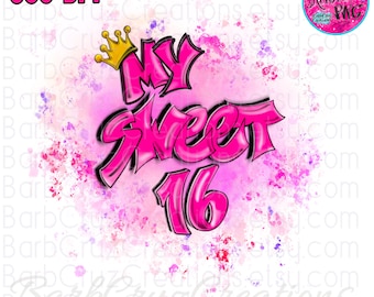 Pode incluir: Um design gráfico digital apresentando o texto rosa brilhante My Sweet 16 com um ícone de coroa amarela acima da palavra My. As letras têm um contorno preto espesso e estão sobre um fundo de respingos de aquarela rosa e roxo.