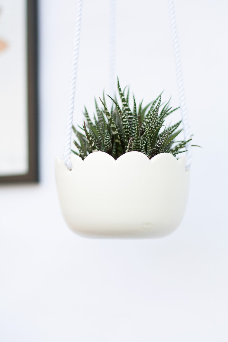 White Wall Planter With Drainage Hanging Indoor Flower Pot Succulent Ceramic Plant Hanger Holder Outdoor