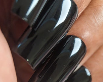 Black Nail Polish with Glossy Finish | Onyx.274