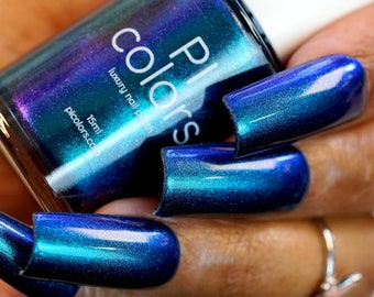 Multichrome Blue Nail Polish with Violet and Green Colorshift | Blue Glow.282