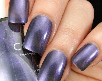 StarAura.028 Purple Nail Polish with Blue Shimmer and Chrome Finish