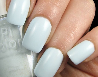 BlueLux.005 Pale Blue Creme Nail Polish