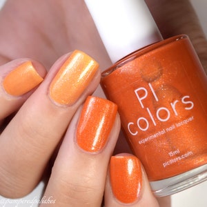 Sun Conure.097 Orange to Yellow Nail Polish Thermal Color Changing